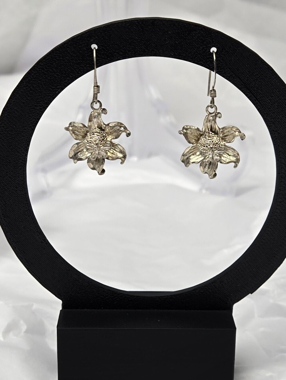 Sterling Silver Trillium Flower With Tiny Bee Dangle Earrings